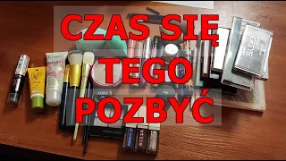 Pozbywam się kosmetyków do makijażu. Jesteście ciekawi co opuszcza moją toaletkę?