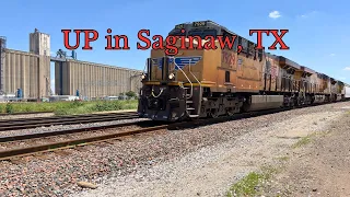 Union Pacific Train in Saginaw, TX