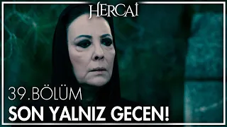 Azize, Elif'in mezarının başında! - Hercai 39. Bölüm