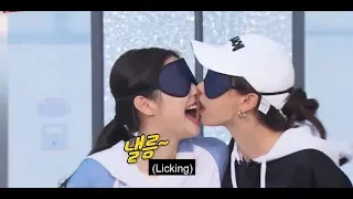 Blackpink " JENNIE KISSES PIG SKIN AND SONG JI HYO REACTON..  RUNNING MAN FUNNY MOMENT BLACKPINK