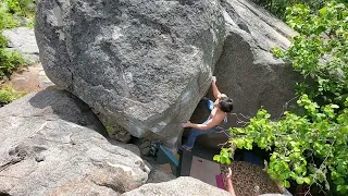 Abstraction V9 // Leavenworth Bouldering