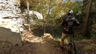 Devil's Den State Park : Fossil Flats Trailhead, Arkansas