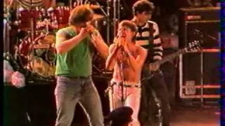 TELEPHONE Live 'le vaudou' avec Pat HANNAK (harmonica) Arlon 1984