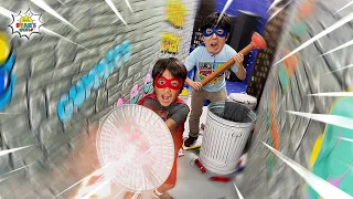 Super Hero Ryan and Daddy in a giant box fort Obby challenge!