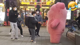 Korean Men's AWESOME Reactions!! Giant pink bear Prank