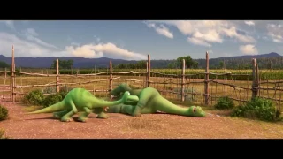 The Good Dinosaur - Arlo's Family Memorable Moments.mp4