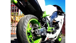 Kawasaki Ninja ZX10R versus Mercedes Benz