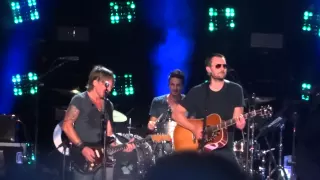 Keith Urban and Eric Church sing "Raise 'Em Up" live at CMA Fest 2015