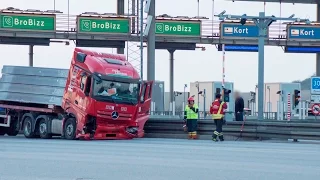 Lastbil bremsede hårdt ved Storebælt: Beton last røg ind i førerhuset