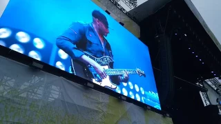 Tom Morello, "Like a Stone", in memory of Chris Cornell