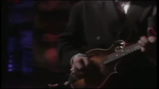 R.E.M - Losing My Religión - Acústico