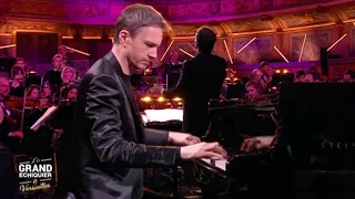 Alexandre Tharaud plays Francis Lai (Live 2023)