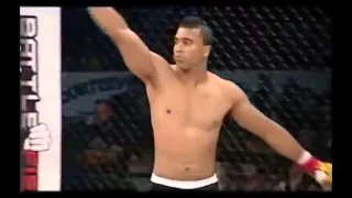 Боец Капоэйра дерётся в MMA! Супер бой! Нокаут!