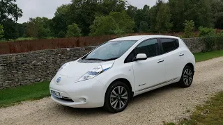 SOLD: 2016 Nissan Leaf Tekna 30kWh with 6.6kW charger, 100% electric, metallic pear white