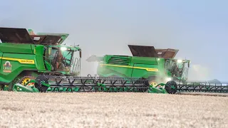 2x JOHN DEERE X9 😱 XXL HARVEST in FRANCE | 14m & 12m | Wheat 2021