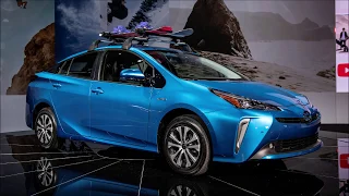 Toyota Prius AWD-e: LA 2018 Slideshow