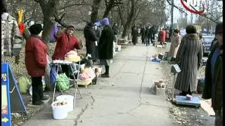 Власти Бердянска не способны упорядочить стихийную торговлю