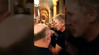 Roger Waters clash with fans