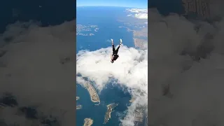 Идеальный прыжок с парашютом над Пальмой в Дубае, ОАЭ 😍🇦🇪 Ты это сделаешь? 👇🏼