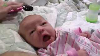 Funny VIDEOS Babies Sneezing 2017 NEW HD