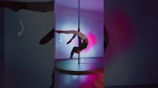 Iguana Spin Combo - Intermediate Pole Dance
