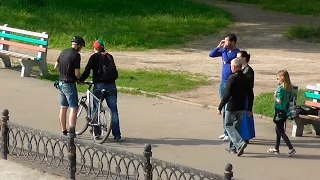 Кража велосипеда при свидетелях [Социальный эксперимент] / Theft of bicycle at witnesses