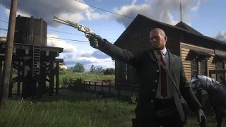 Arthur cosplaying Agent 47 from Hitman series - Red Dead Redemption 2