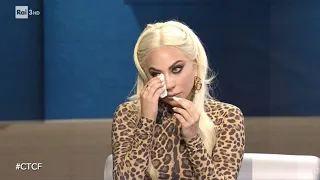 Lady Gaga commossa a Che tempo che fa: "Sul set ho ripensato ai miei nonni" Serata di gala nel talk