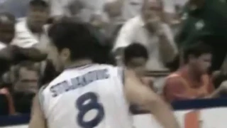 Yugoslavia USA 2002 Divac Stojakovic Bodiroga Gourovic