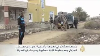 مسلحو العشائر في الفلوجة يأسرون خمسة جنود