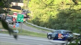 1 dead following Mass Pike crash