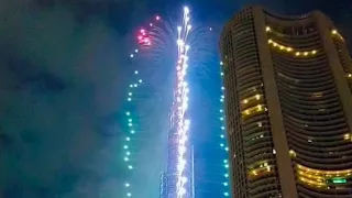 NEW year,s 2024 : Dubai puts on dazzling fireworks show from iconic Burj khalifa#dubai #2024 #year