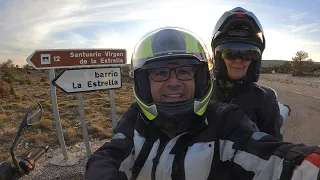 ¡Visitamos un PUEBLO ABANDONADO EN MOTO llamado "LA ESTRELLA" (Teruel)!