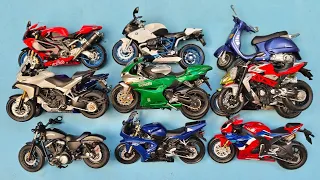 Diecast Metal Model Motorcycles 1:12 Scale, Ducati Multistrada, Benelli, Vespa, Honda CBR 1000RR 265