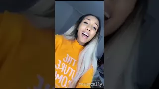 Мари Сенн в musical.ly