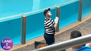 Rob the Mime at Seaworld Orlando