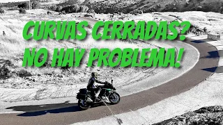 Cómo dominar las curvas cerradas y lentas en moto?