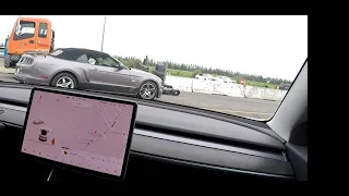 2020 Tesla Model 3 LR with Acceleration Boost vs Mustang GT Supercharged 1/4 mile