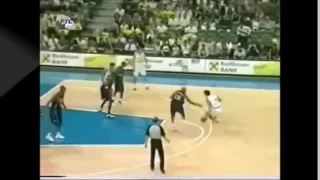 Dejan Bodiroga - signature move ,,YU can't touch this"