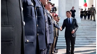 Renzi in visita al Cimitero Monumentale di Arlington (sintesi HD) (19/10/2016)