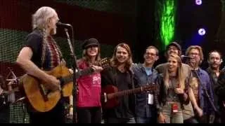 Willie Nelson - Roll Me Up and Smoke Me When I Die (Live at Farm Aid 2013)