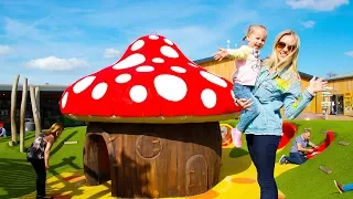 Gaby and Alex playing and having Fun at ICE CREAM FARM