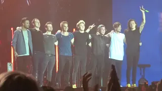 ONE DIRECTION - DRAG ME DOWN & LAST AND FINAL HUGS  | MOTORPOINT ARENA SHEFFIELD 31/10/15