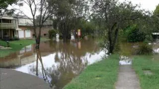 Brisbane Flood 2011 - Jamboree Heights - Patrol Street - Mt Ommaney Centre