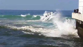 "SPECTACULAIRES" "FIGURES" DE BATEAUX DANS LA PASSE DE "CAPBRETON".