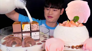 ASMR 몽실몽실 딸기모찌와 대왕복숭아케이크 초코아이스크림에 우유 부어 먹방~!! Peach cake With Chocolate Ice Cream & Milk MuKBang~!!