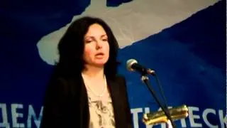 Наталья Шавшукова на съезде "Демократического выбора"