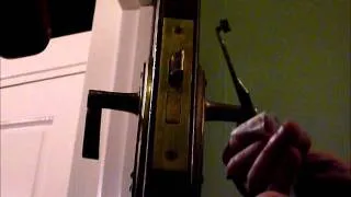 Lock Picking With Two Lever TRY OUT KEYS Tutorial On UNKNOWN LOCK www.uklocksport.co.uk