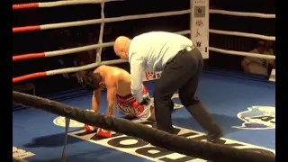 Боксер из Казахстана заставил «Бычка» ползать по рингу от боли