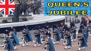 Queens platinum jubilee pageant [parade]